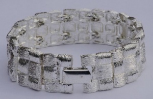 Napier Vintage Silver Tone Textured Weave Link Bracelet